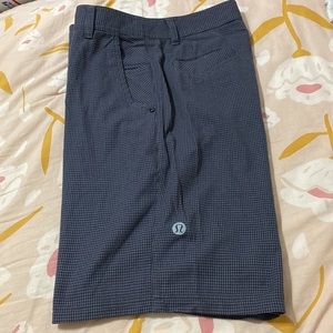 Lululemon Men's On the Move Classic Fit Utilitarian Cargo Shorts 9